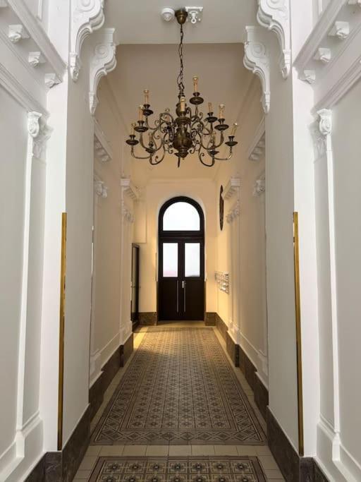 Apartment Modernes In Karlsplatz Naehe 15 Wien